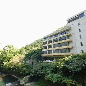 塔の沢キャトルセゾン 2*, 箱根町 日本